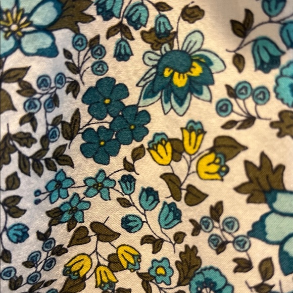 Floral Button-Up Shirt - Picture 2 of 5